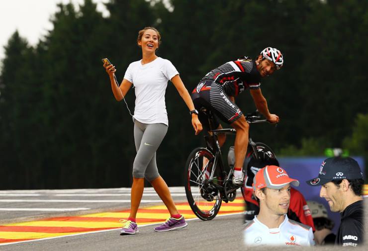 Mark Webber rencontre Jessica Michibata et admire...