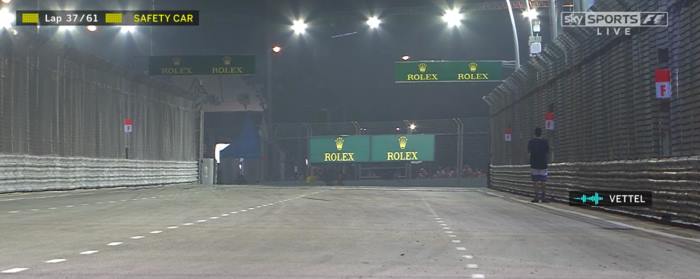 Un homme sur la piste - GP Singapour 2015