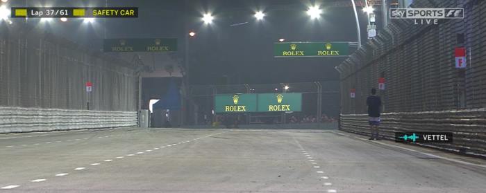 Un homme sur la piste - GP Singapour 2015